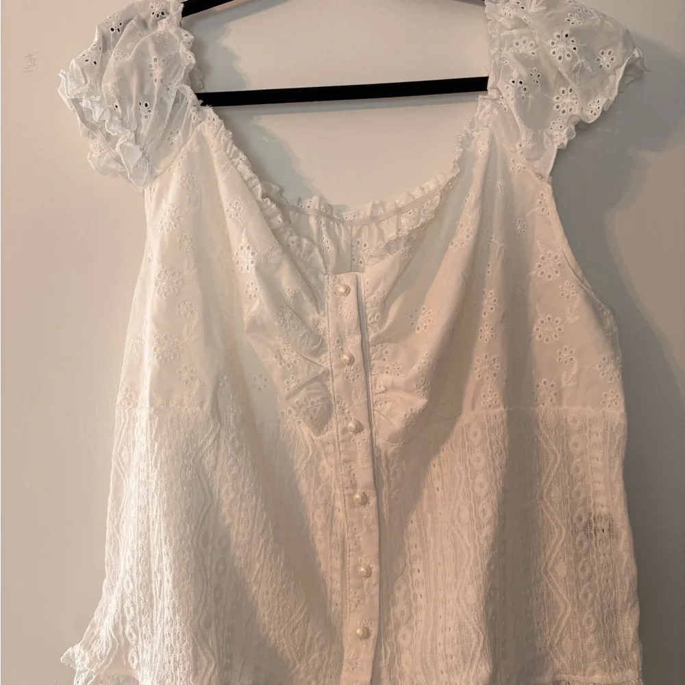 SHEIN White Eyelet Button-Up Blouse 4XL - Picture 2 of 5